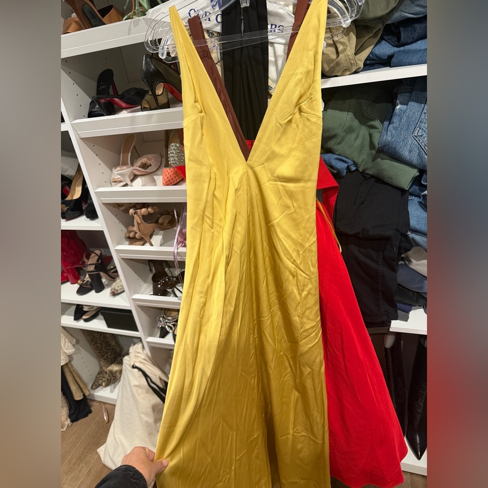 Arcina Ori Dress (M) - Picture 4 of 6